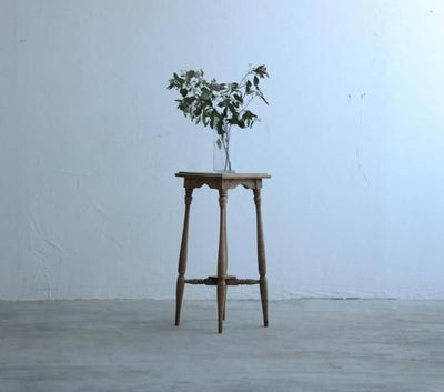 気品ある花台