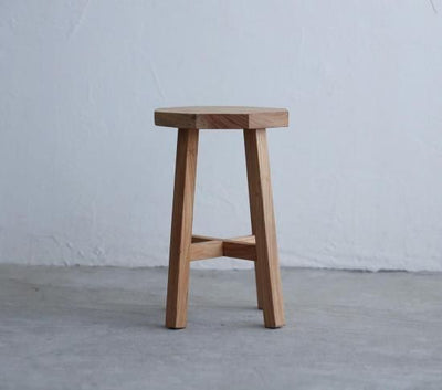 八角のスツール