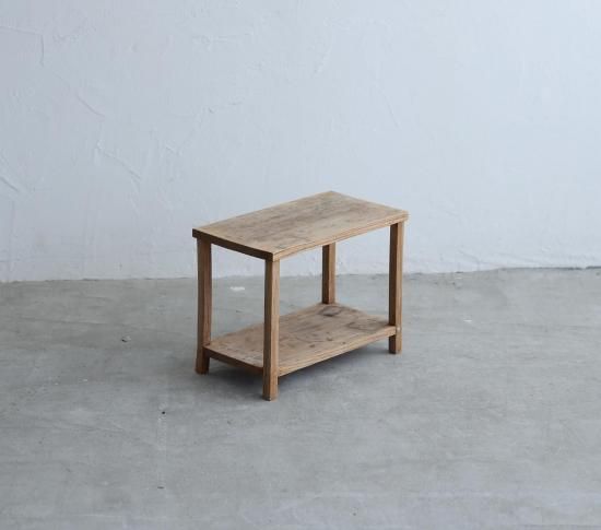 小さな欅の展示台