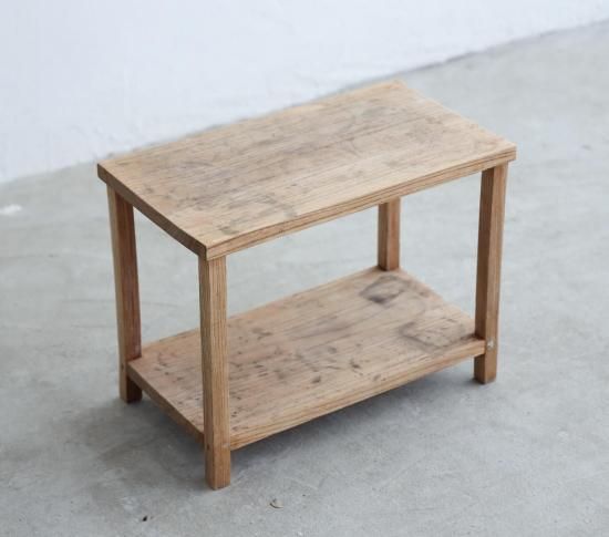 小さな欅の展示台