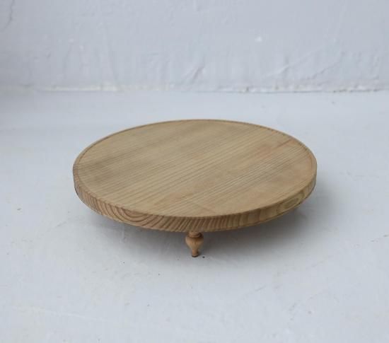 PRIVATE TABLE_M