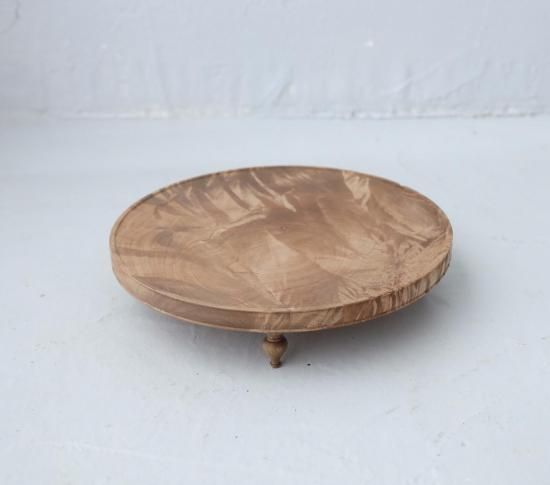 PRIVATE TABLE_L