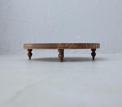 PRIVATE TABLE_L