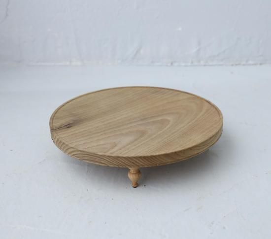 PRIVATE TABLE_J