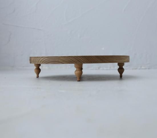 PRIVATE TABLE_J