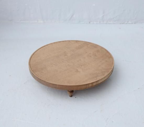PRIVATE TABLE_E