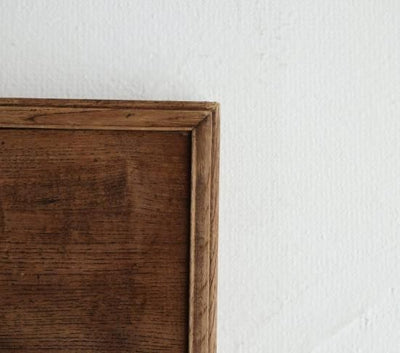 FOLDING TABLE