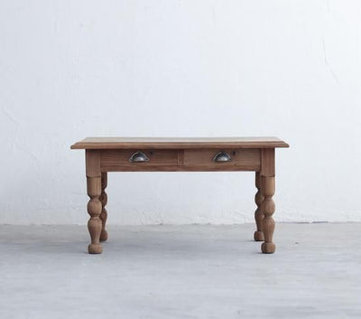 ろくろ脚のCOFFEE TABLE