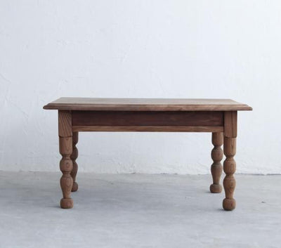 ろくろ脚のCOFFEE TABLE