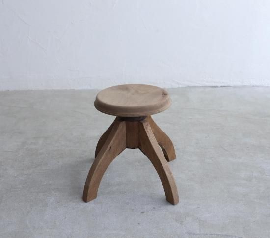 エントランスSTOOL