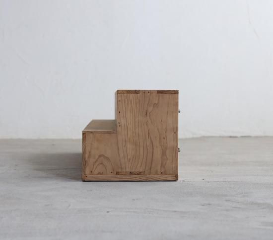 ひな壇のDRAWER