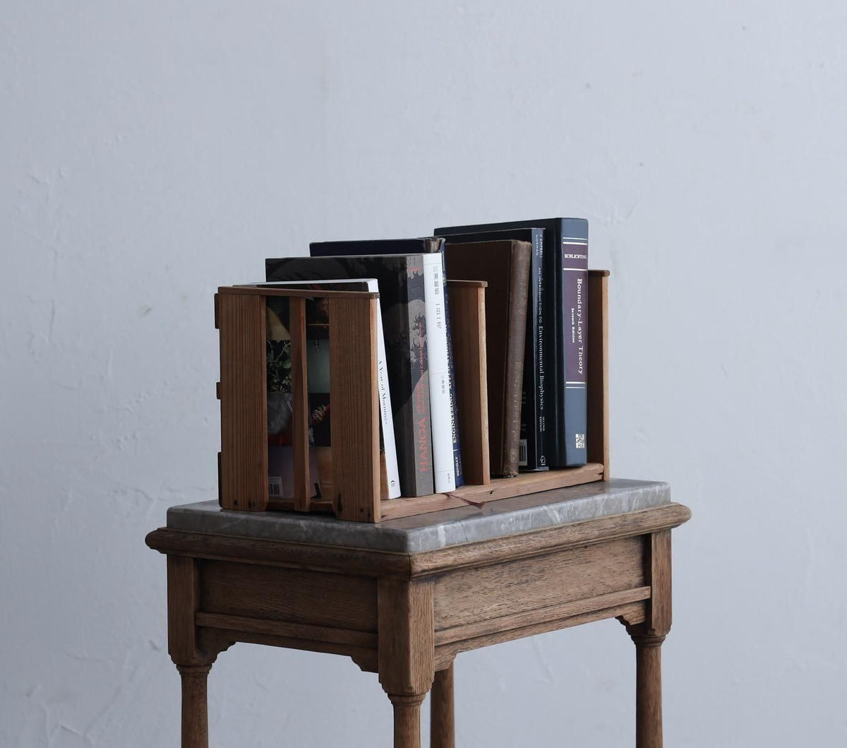 素朴な本立