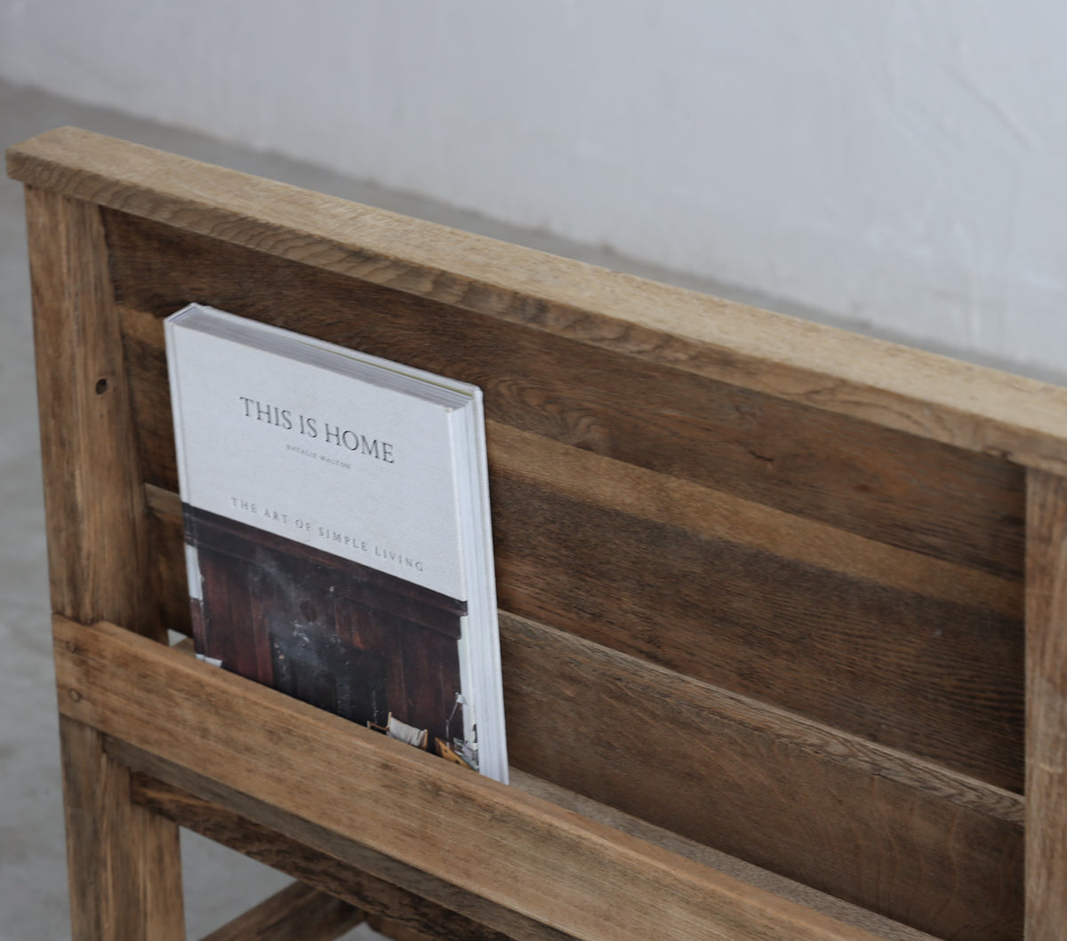 PRIVATE BENCH01