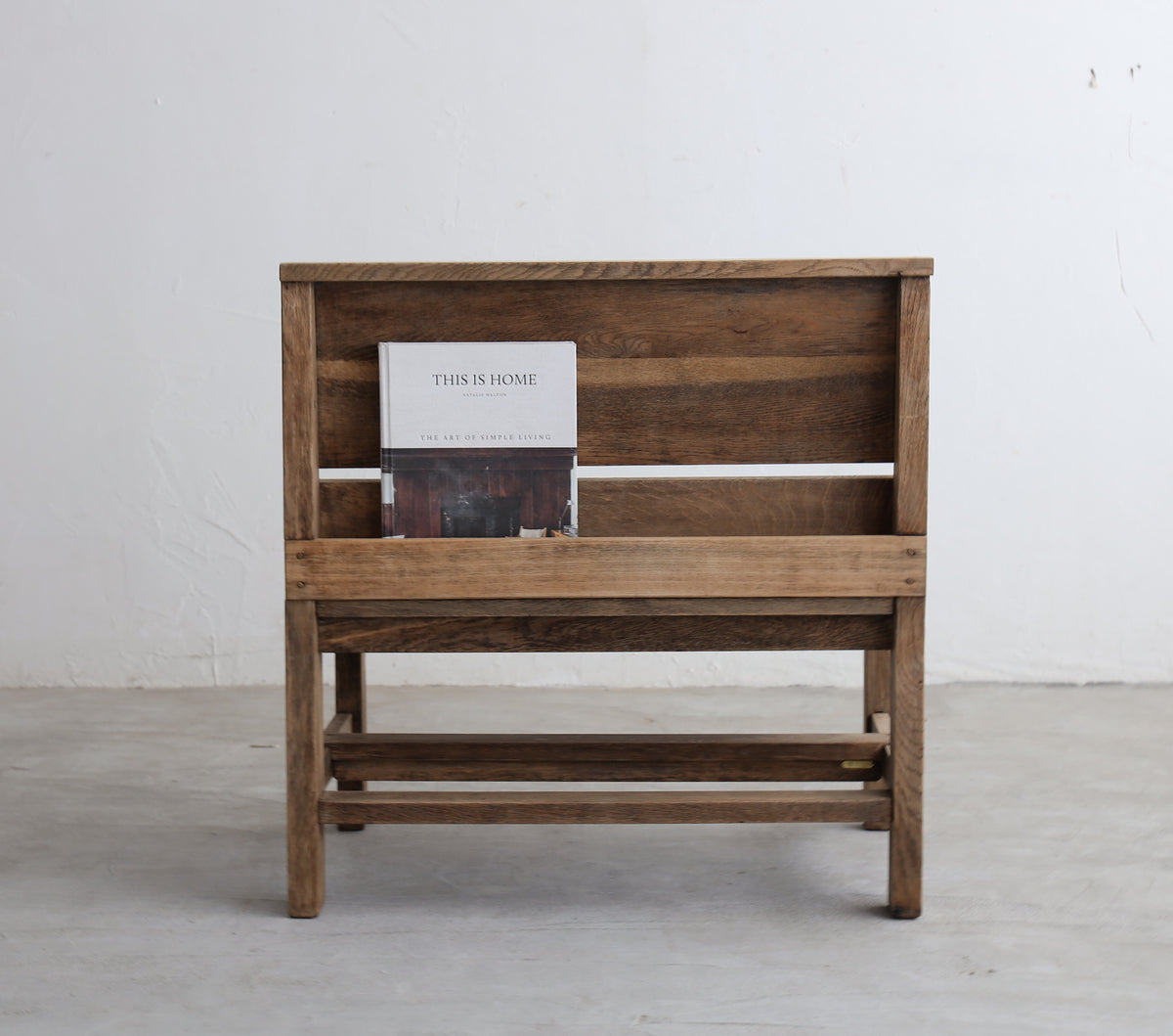 PRIVATE BENCH01